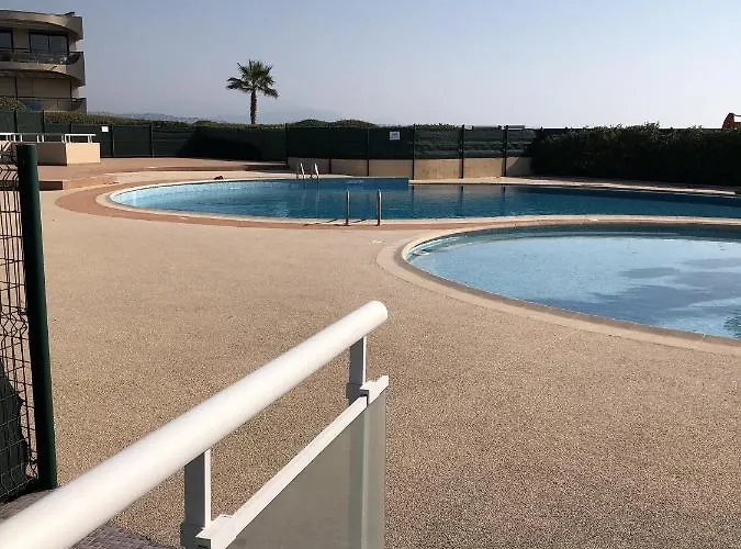 Riviera De Bahia * Villeneuve-Loubet