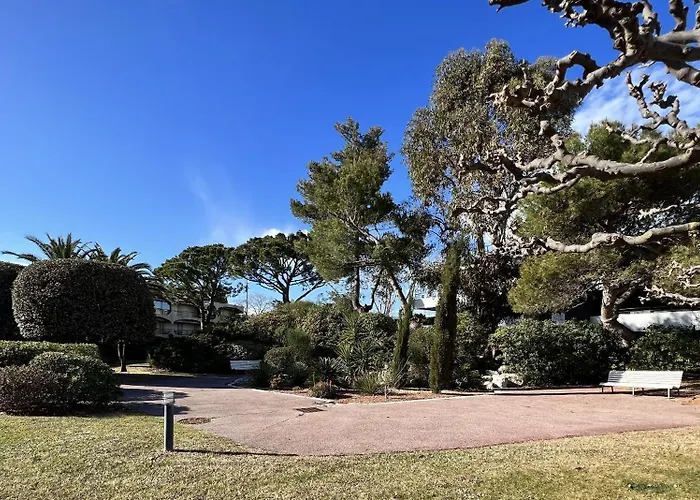 Riviera De Bahia * Villeneuve-Loubet